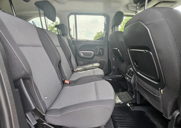 Toyota Proace City Verso cena 154900 przebieg: 20893, rok produkcji 2023 z Wleń małe 352